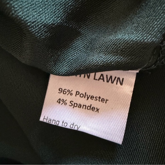 Caryn Lawn Dark Green Satin Shift Dress One Size Minimalist NWT - Picture 10 of 11